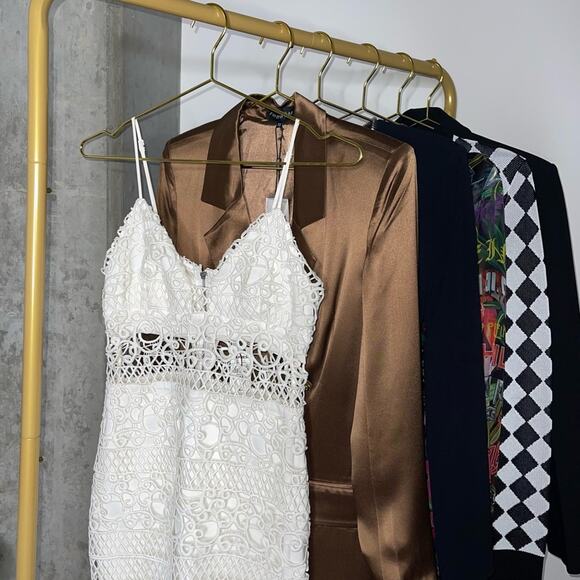 Express Rare Ivory Crocheted Lace Midi Dress - Picture 1 of 15